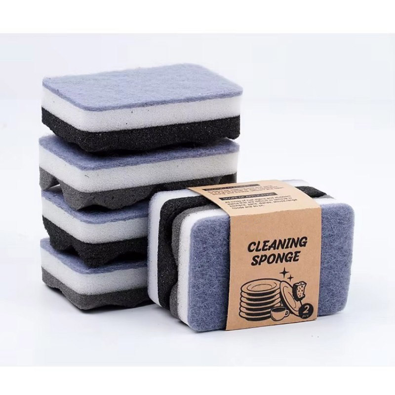 Por que a esponja Magic Eraser apenas usa água para ficar forte forte?